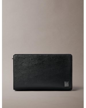 Calvin Klein Pochette Zippée En Saffiano Avec Poignée Et Logo Emblématique - Gris