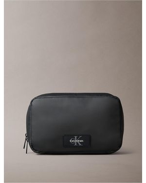 Calvin Klein Utility Zip Dopp Kit - Gray