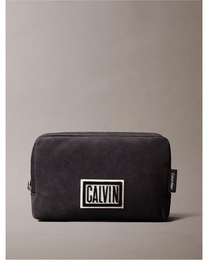 Calvin Klein Graphic Logo Pouch - Black