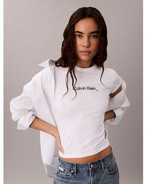 Calvin Klein Jeans Slim Heart Logo T-Shirt - Brown