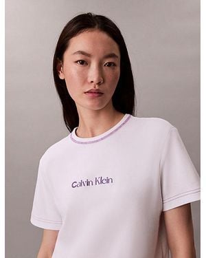 Calvin Klein Jeans Embroidered Logo Graphic Slim T-Shirt - Pink