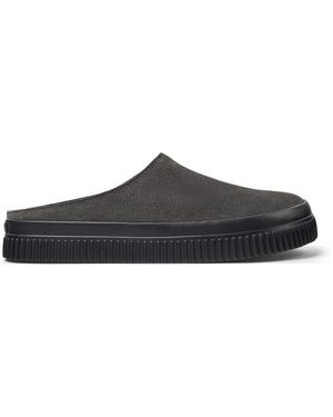 Camper Clogs - Black