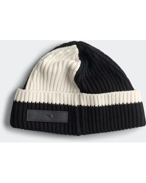 Canada Goose Bravyn Beanie - Black