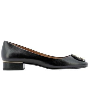 Tory Burch Logo Plaque Block Heel Court Shoes - Brown