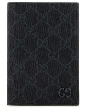 Gucci Gg Supreme Passport Case - Black