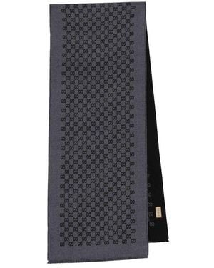 Gucci All-Over Gg Logo Print Scarf - Grey
