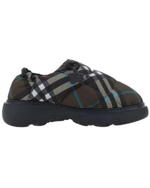 Burberry Pillow Quilted Slippers, Brand Size 39 Us - Black