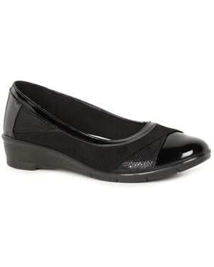 Lunar (GRS) Marian Ballet Court Shoes - Black