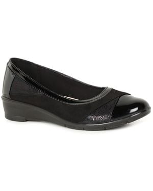 Lunar (GRS) Marian Ballet Court Shoes - Black
