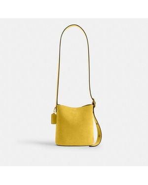 COACH Bleecker Bucket Bag 21 - Yellow