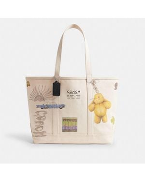 COACH Utility Tote With Sketch Print - Natural