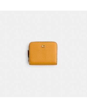 COACH Restored Billfold Wallet - Orange