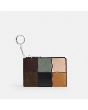 Coachtopia Zip Card Case With Key Ring In Upcrafted Suede And Upcrafted Leather - White
