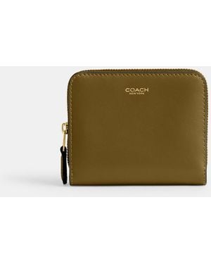 COACH New York Billfold Wallet - Green
