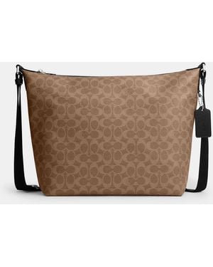 COACH Finn Hobo Bag 32 - Brown