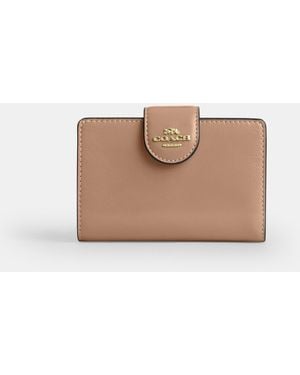 COACH Medium Corner Zip Wallet - Natural