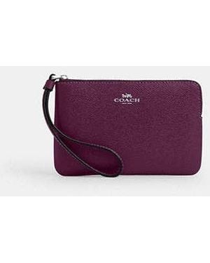 COACH Corner Zip Wristlet - Black