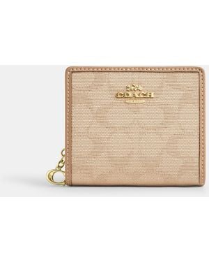 COACH Snap Wallet With Signature Canvas - Natural