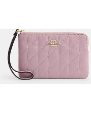 COACH Corner Zip Wristlet With Quilting - Pink