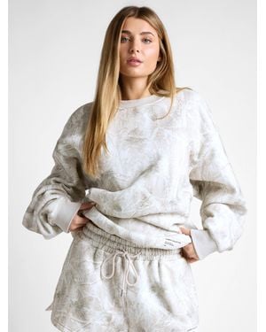 Comfrt Camo Crew Sweatshirt - White