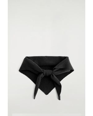 COS Cashmere Triangle Scarf - Black