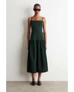 COS Kleid Mit Niedriger Taille Und Polka-Dots - Grün