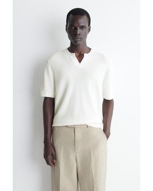 COS Henley-T-Shirt Mit Offenem Kragen - Natur