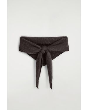 COS Brushed-Cashmere Triangle Scarf - Black