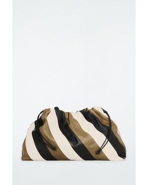 COS Pochette Cavatelli Oversize A Righe - Nero