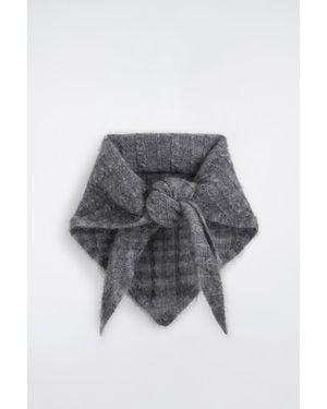 COS Checked Cable-Knit Triangle Scarf - Gray