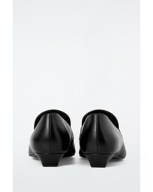 COS Tasselled Leather Kitten-Heel Loafers - White