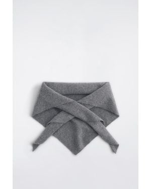 COS Cashmere Triangle Scarf - Black