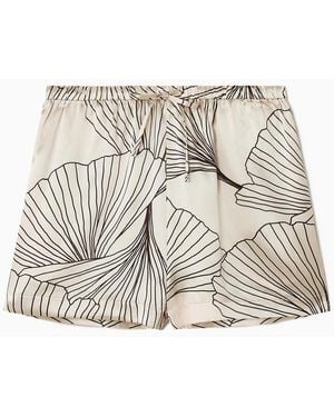 COS Shorts Aus Seide Mit Floralem Print - Natur