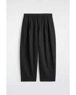 COS Cotton Cropped Relaxed-Fit Barrel-Leg Pants - Black