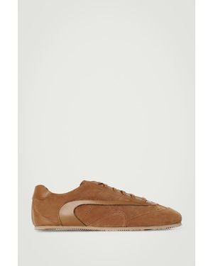 COS Schlichte Sneakers Aus Veloursleder - Braun