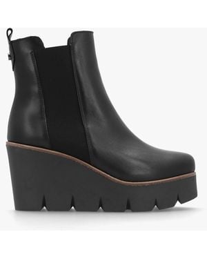 Alpe Alpaca Black Leather Wedge Ankle Boots