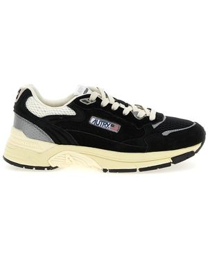 Autry Lace Up Sneakers - Black