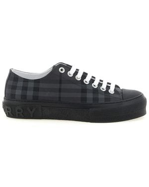 Burberry Checks Check Sneakers - Black