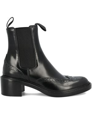 Saint Laurent Leather Chelsea Boots - Black