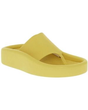 Maison Margiela Leather Thong Sandals - Yellow