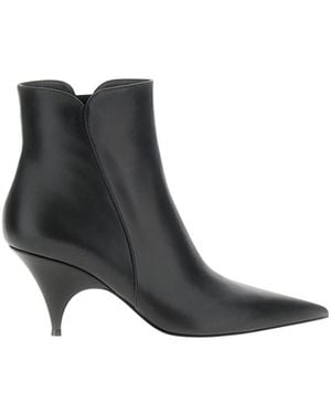 Gianvito Rossi Solid Pointed Toe Boots - Black