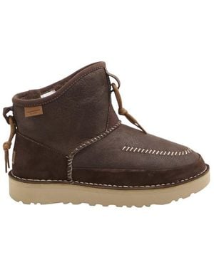 UGG Campfire Boots - Brown
