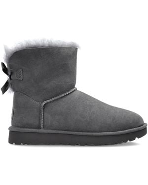 UGG Solid Round Toe Boots - Gray