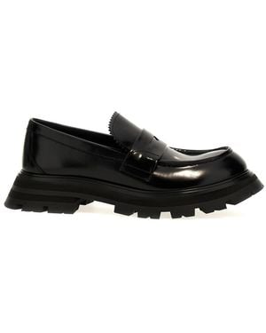 Alexander McQueen Calfskin Leather Wander Loafers - Black