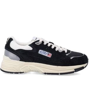 Autry Logo Hyperway Sneakers - Black