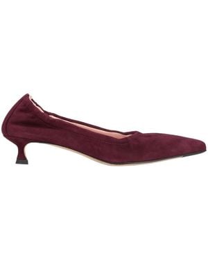 LA ROSE Burgundy Slip On Pumps - Red