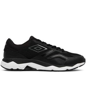 Umbro Impulsa Trainers - Black