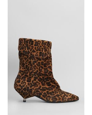 GISÉL MOIRÉ Miriam Low Heels Ankle Boots In Animalier Suede - Brown
