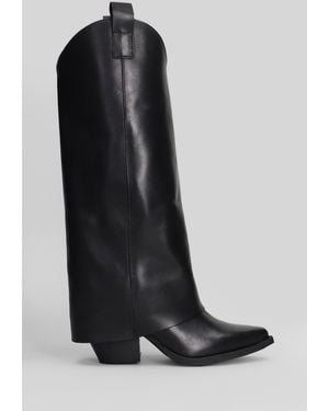 GISÉL MOIRÉ Natasha Texan Boots In Black Leather