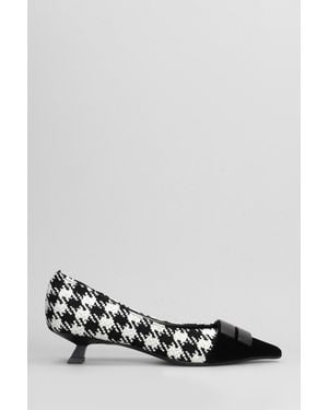 Chantal Pumps In Black Wool